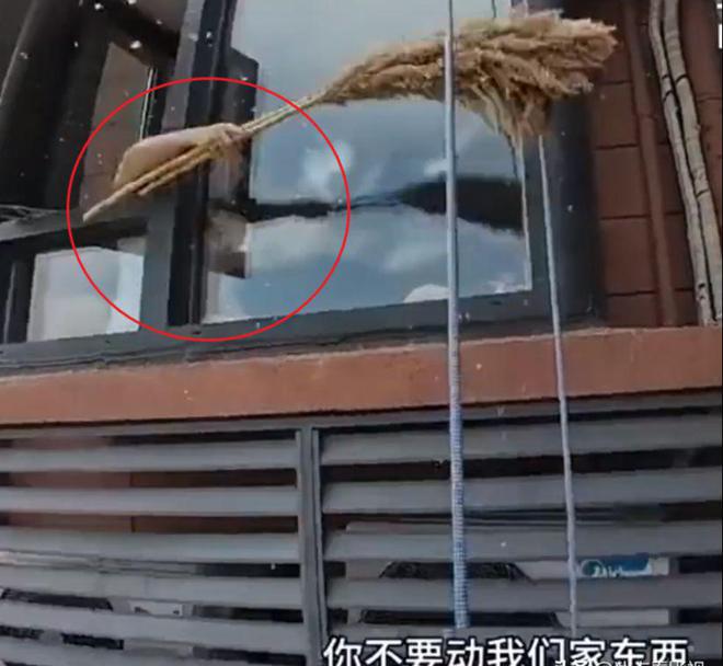 漏水业主自修却遭质疑真相曝光！尊龙凯时人生就是搏平台高层空调(图6)