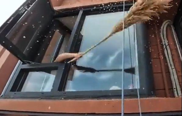 漏水业主自修却遭质疑真相曝光！尊龙凯时人生就是搏平台高层空调(图7)